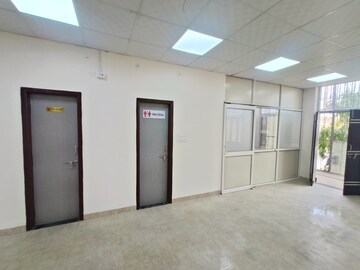 Room in  Office Space at Mansarovar – for Rent