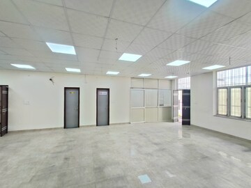 Room in  Office Space at Mansarovar – for Rent