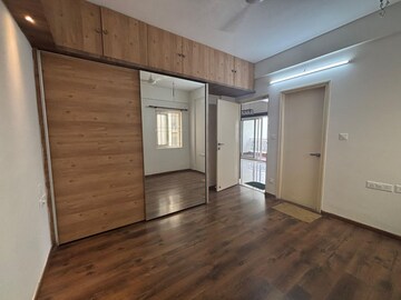 Room in 2 BHK Apartment at Mana Tropicale, Gattahalli – for Rent