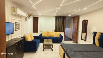 Team Area in 1 RK Builder Floor at Lajpat Nagar – for Rent