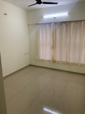 Room in 2 BHK Apartment at Kolte Patil Life Republic, Hinjewadi – for Rent