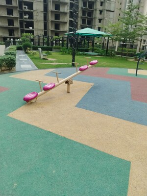 Swimming Pool in 3 BHK Apartment at Ratan Pearls, Sector 16 Greater Noida – for Sale