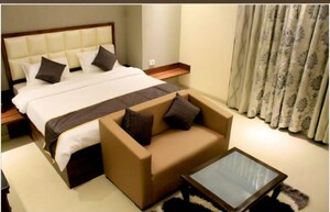 Team Area in 6+ BHK Apartment at Kalyani Nagar – for Sale