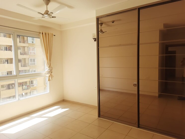 Room, bhartiya-nikoo-homes-phase-2 2.5 Bedroom 1250 Sq.Ft. Apartment In Thanisandra Main Road Bangalore 9125967