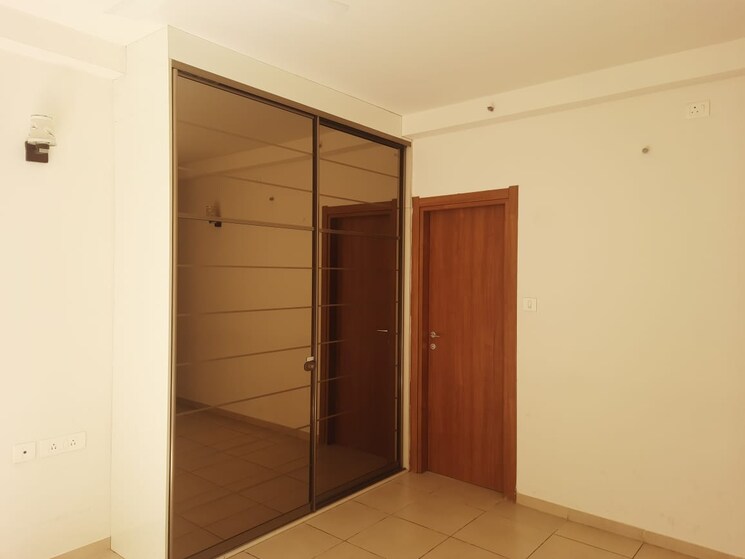 Room, bhartiya-nikoo-homes-phase-2 2.5 Bedroom 1250 Sq.Ft. Apartment In Thanisandra Main Road Bangalore 9125967