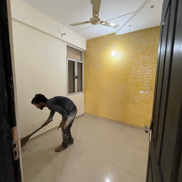 Room in 2.5 BHK Apartment at Prateek Wisteria, Sector 77 – for Rent