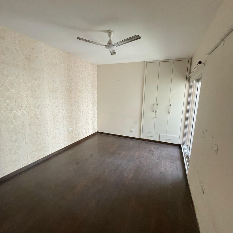 Room, express-zenith 3.5 Bedroom 1014 Sq.Ft. Apartment In Sector 77 Noida 9126004