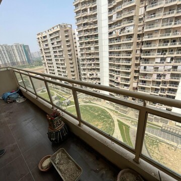 Balcony in 3.5 BHK Apartment at Express Zenith, Sector 77 – for Rent