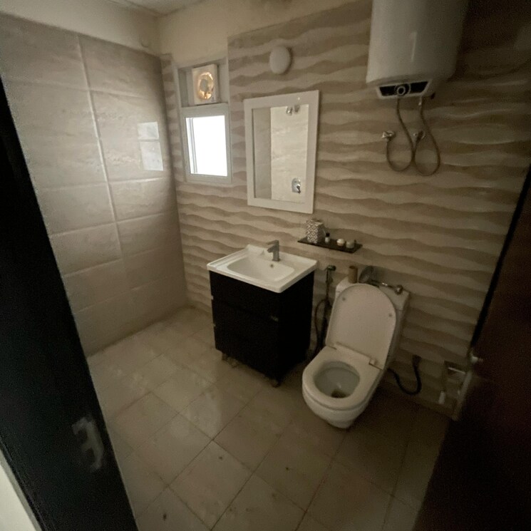 Bathroom, express-zenith 3.5 Bedroom 1014 Sq.Ft. Apartment In Sector 77 Noida 9126004