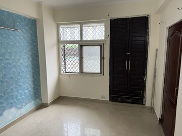 Room in 3 BHK Apartment at Amrapali Zodiac, Sector 120 – for Rent