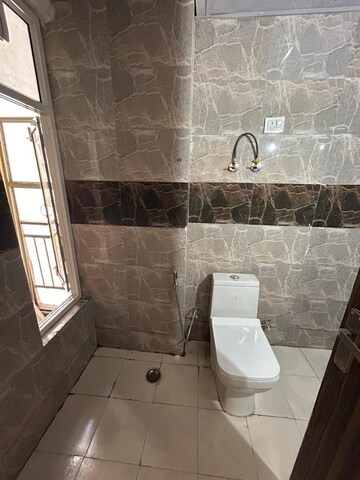 Bathroom in 3 BHK Apartment at Amrapali Zodiac, Sector 120 – for Rent