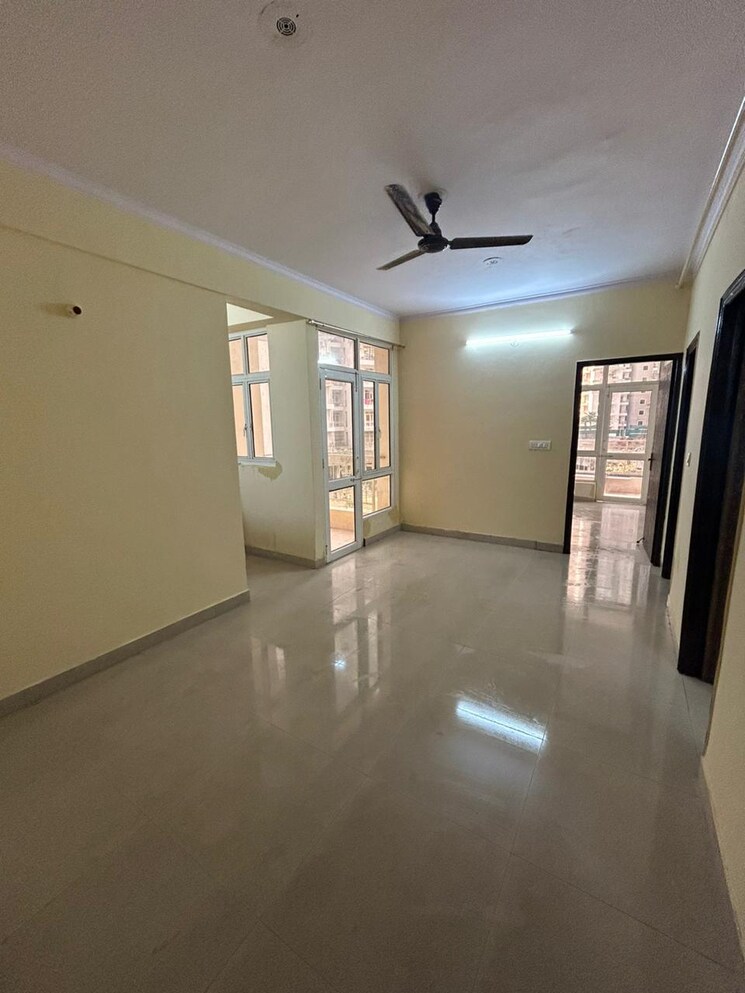 Room, amrapali-zodiac 3 Bedroom 1325 Sq.Ft. Apartment In Sector 120 Noida 9126021