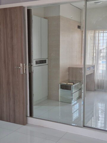 Master Bedroom in 2 BHK Apartment at Samartha Deep, Andheri West – for Rent
