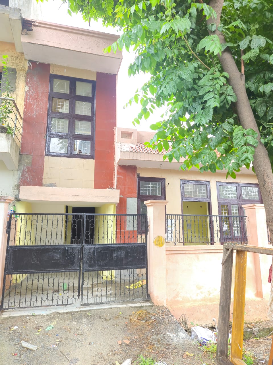 2 BHK + Pooja Room,Study Room,Extra Room Independent House For Sale in XU III Greater Noida