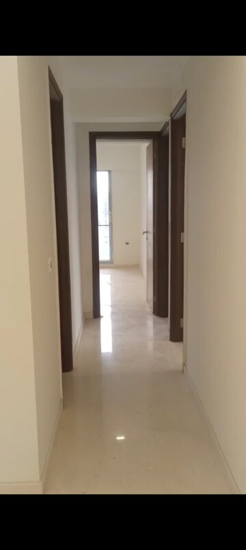 Room in 3 BHK Apartment at Ekta Tripolis, Goregaon West – for Rent