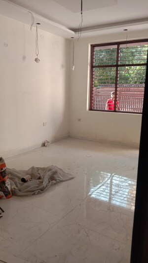 Room in 4 BHK Builder Floor at Avantika Colony – for Sale