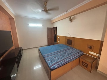 Bedroom in 4 BHK Apartment at Ramprastha Coral Heights, Ramprastha Greens – for Rent