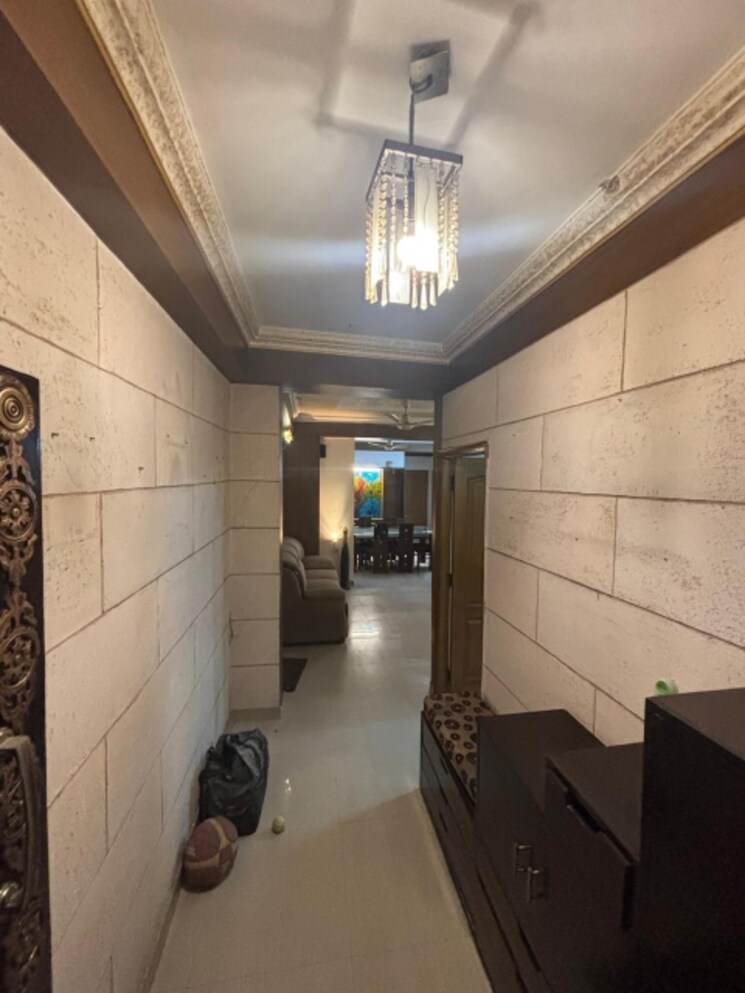 Living Room, ramprastha-coral-heights 4 Bedroom 2600 Sq.Ft. Apartment In Ramprastha Greens Ghaziabad 9126212