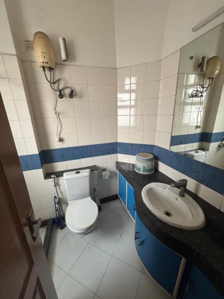 Attached Bathroom, ramprastha-coral-heights 4 Bedroom 2600 Sq.Ft. Apartment In Ramprastha Greens Ghaziabad 9126212