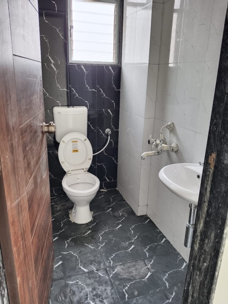Bathroom, vtb-landmark Commercial Office Space 660 Sq.Ft. In Chikhali Pune 9126192