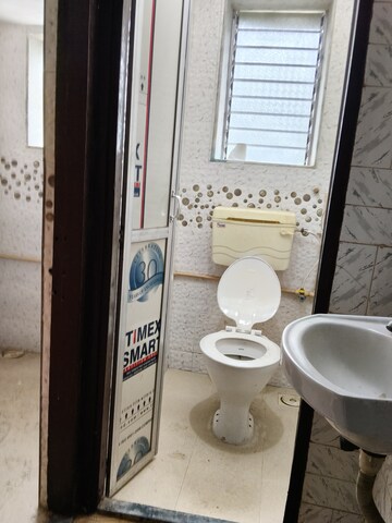 Bathroom in 2 BHK Apartment at Sagar Avenue, Santacruz East – for Rent