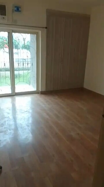 Room in 3 BHK Apartment at Puri Aman Vilas, Sector 89 – for Rent