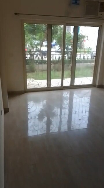 Room in 3 BHK Apartment at Puri Aman Vilas, Sector 89 – for Rent