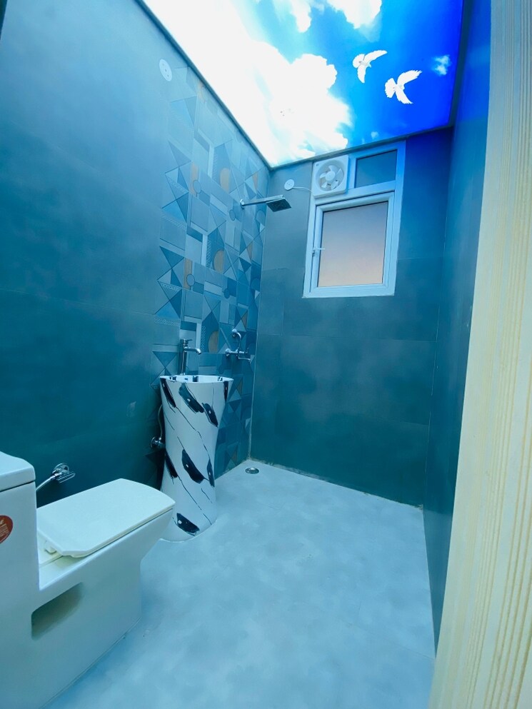 Bathroom, maya-homes 3 Bedroom 1500 Sq.Ft. Builder Floor In Indrapuram Ghaziabad 9126231