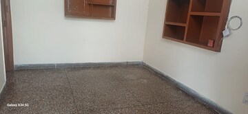 Room in 2 BHK Builder Floor at Sector 28 – for Rent