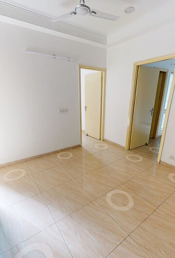 Room in 2 BHK Apartment at Gaur City 2 - 14th Avenue, Sector 16c Greater Noida – for Sale