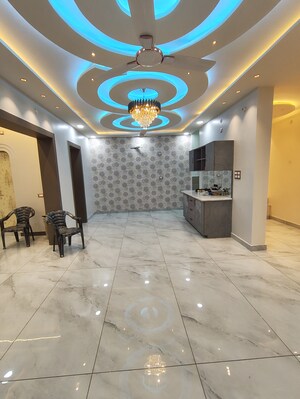 Parking in 3 BHK Villa at Jankipuram Extension – for Sale