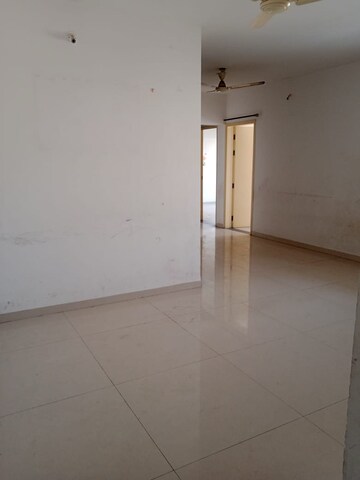 Room in 2 BHK Apartment at Uttam Townscapes, Yerawada – for Rent