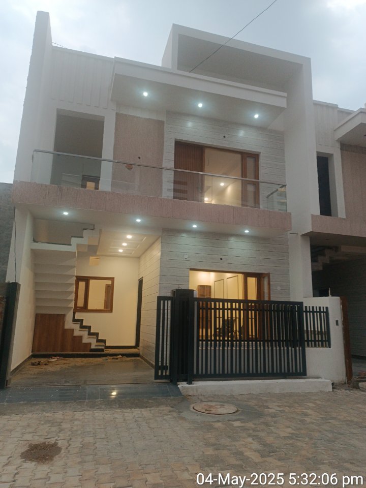 3 BHK + Study Room Villa For Sale in Sunny Enclave