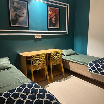 Bedroom in  Pg at Sector 63 – for Rent
