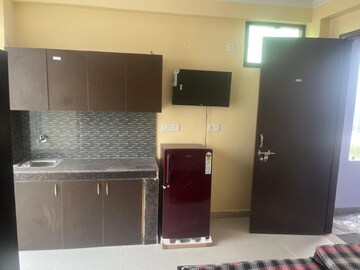 Team Area in 1 RK Apartment at Vipul World Floors, Sector 48 – for Rent