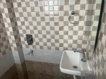 Bathroom in 1 RK Apartment at Vipul World Floors, Sector 48 – for Rent