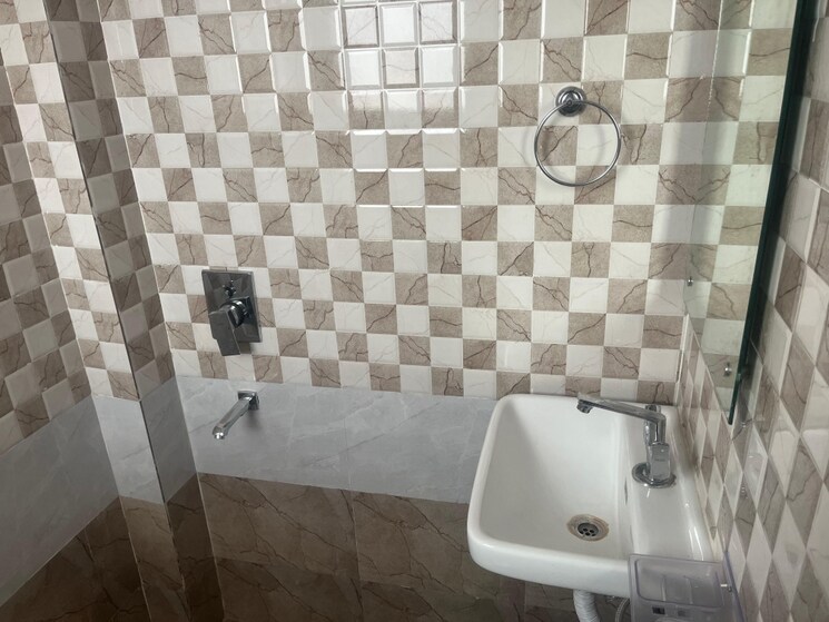 Bathroom, vipul-world-floors 1 RK 250 Sq.Ft. Apartment In Sector 48 Gurgaon 9126295