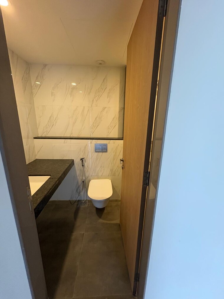 Bathroom, lodha-woods 3 Bedroom 1002 Sq.Ft. Apartment In Kandivali East Mumbai 9126289
