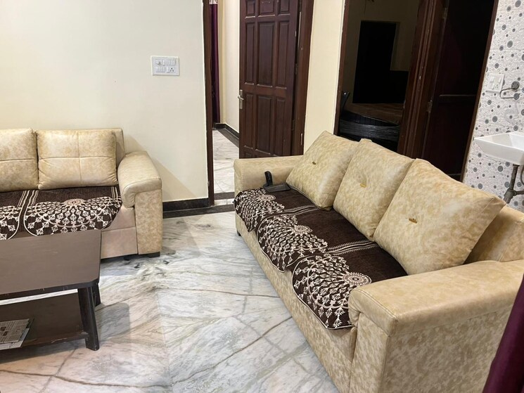 Living Room, sas-tower 2 Bedroom 1200 Sq.Ft. Builder Floor In Sector 38 Gurgaon 9126300