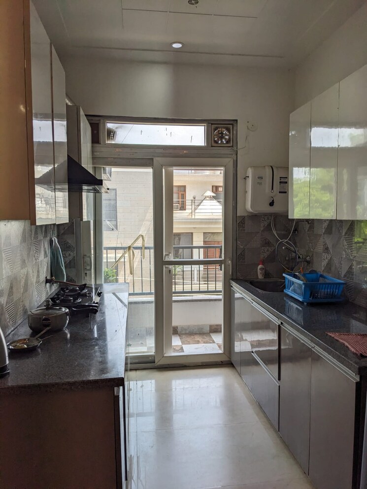 Kitchen, sas-tower 2 Bedroom 1200 Sq.Ft. Builder Floor In Sector 38 Gurgaon 9126300