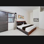 2000 Sq.Ft. Pg in Radha Radha 