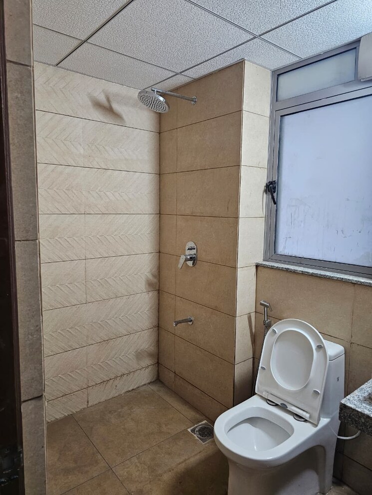 Bathroom, kalpataru-parkcity-sunrise-c 2 Bedroom 779 Sq.Ft. Apartment In Kolshet Road Thane 9126340