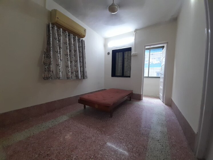 Room, goregaon east 2 Bedroom 750 Sq.Ft. Apartment In Goregaon East Mumbai 9126316