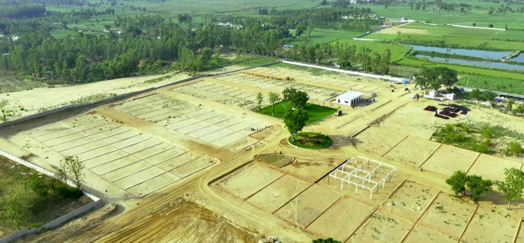 Plot For Sale in Ganga County