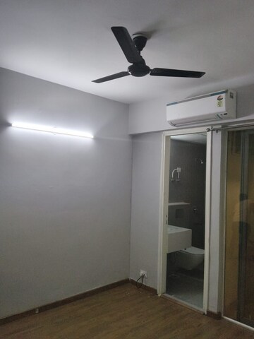2 BHK Apartment For Rent in Signature Global City, Sector 37d