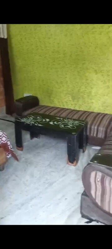 Living Room in 2 BHK Builder Floor at Rohini Sector 16 – for Rent