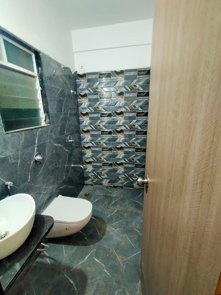 Attached Bathroom, kgi-kohinoor-gardens 2 Bedroom 528 Sq.Ft. Apartment In Ulhasnagar Thane 9126385