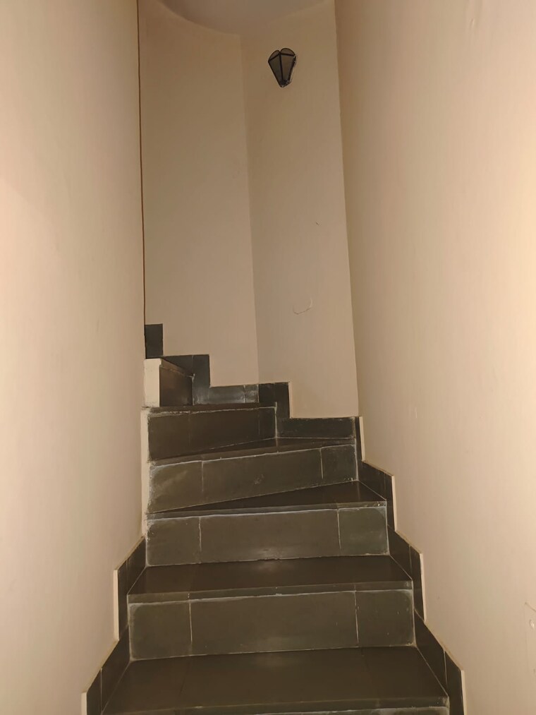 undefined, rwa-apartments-sector-19 6+ Bedroom 180 Sq.Mt. Independent House In Sector 19 Noida 9126393