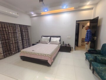 Bedroom in 6+ BHK Independent House at RWA Apartments Sector 19, Sector 19 – for Sale