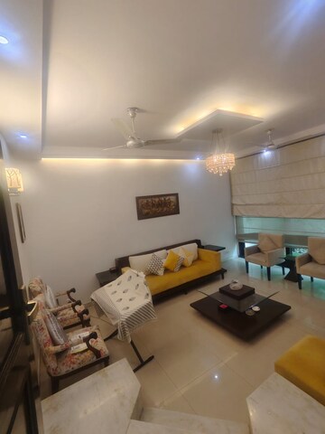 Living Room in 6+ BHK Independent House at RWA Apartments Sector 19, Sector 19 – for Sale